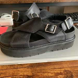 Clarks women shoes size 8.5